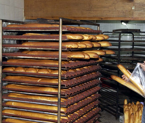 Disponibilité des produits de large consommation durant les jours fériés de l’Aïd, Les boulangers se jouent déjà de nos nerfs…