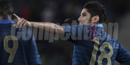 EN : Lacombe secoue Benzia