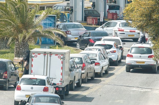 Gaspillage et coût élevé de l’importation, Le rationnement du carburant envisagé