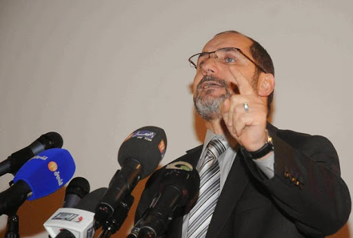 Il aurait lui-même décidé de la date et de l’heure de sa rencontre avec Ouyahia,  À quoi joue Makri ?