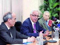 Installation de la commission du prix du président de la République du journaliste professionnel Grine : « Le Prix vise la consolidation des réformes du secteur de la communication »