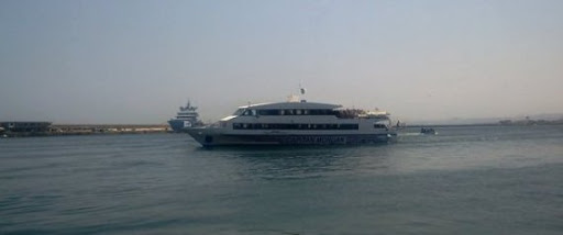 La ligne de transport urbain maritime d&rsquo;Alger assure des traversées en soirée