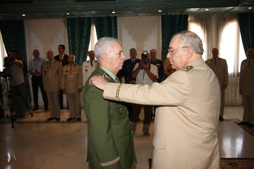 Le commandant de la 5ème RM et le commandant de la Gendarmerie nationale promus au grade de Général de Corps d’Armée