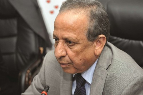 Le ministre Khomri victime de ses largesses