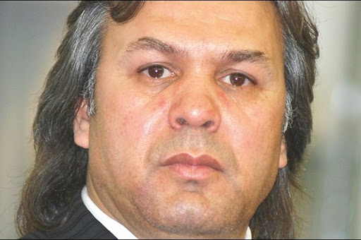 Rabah Madjer  “Les entraîneurs étrangers sont aussi payés en devises, non ?”