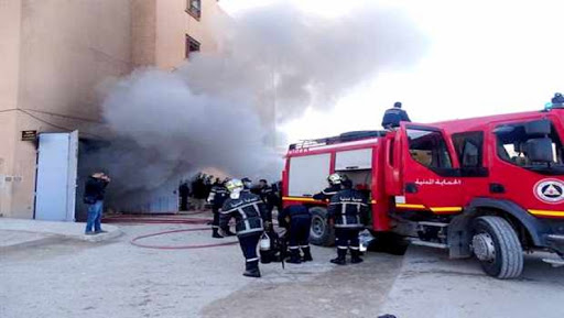 Spectaculaire incendie avec des explosions de produits inflammables près de Dar El Beida à Alger