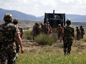 Un militaire meurt en traquant les terroristes