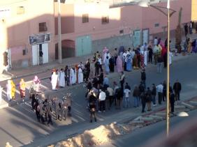 Une manifestation de chômeurs sahraouis violemment dispersée par les forces d’occupation marocaines