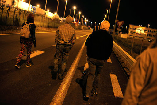 A Calais, le coup de gueule d’un migrant algérien: « Je suis un être humain! »