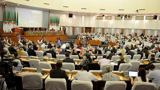 Algérie – Koweït : Ould Khelifa et l’ambassadeur koweïtien évoquent le renforcement de la coopération parlementaire