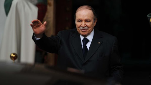 Bouteflika : « Brahim Chibout, un modèle pour les générations »