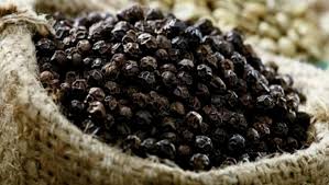 Du poivre noir interdit la commercialisation à Boumerdès