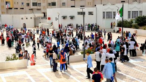 Education : Benghebrit disposée à résoudre les problèmes soulevés par les syndicats du secteur