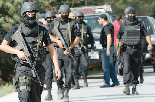 Face aux impératifs sécuritaires et aux exigences sociales , La Tunisie tentée par le tout répressif