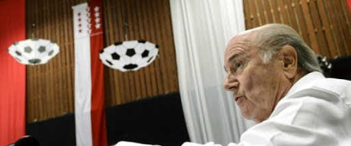 Fifa: attaque, défense, Blatter toujours au centre du jeu