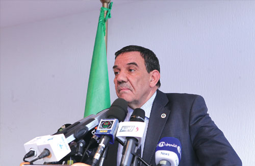 FNA : M. Touati se prononce pour une écriture « efficiente » de la Révolution