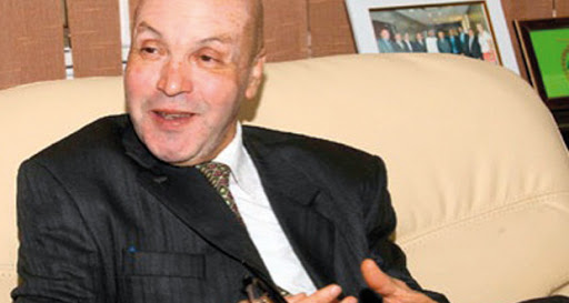 Le sociologue Taybi, au Forum d’Ech-Chaâb, hier : «l’État n’est pas absent, c’est l’autorité qui est faible»