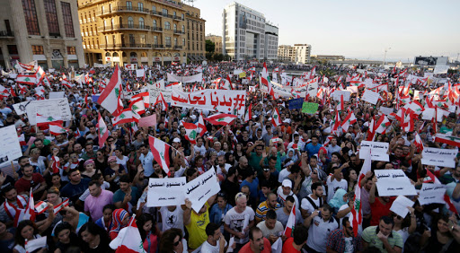 Liban: Immense manifestation de défiance envers la classe politique
