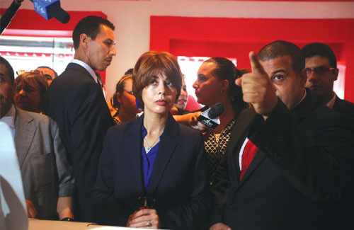 Mme Houda Imane Faraoun visite des structures de la poste à Alger : « L’idée de la création des laboratoires de la recherche scientifique est déjà lancée»