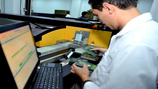 Passeport biométrique: l’enrôlement des empreintes se fera dans les communes