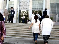 Traitement anticancer au CPMC, Manque de médicaments et rendez-vous éloignés