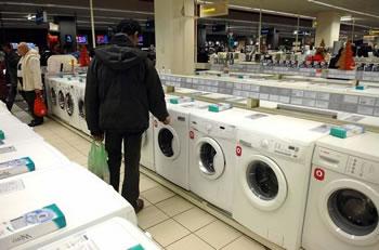 Tributaire de la mise en place de la centrale des risques, en phase d&rsquo;essais,Le crédit à la consommation sortira-t-il du frigo?