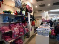 Trousseau scolaire, Les associations s’impliquent