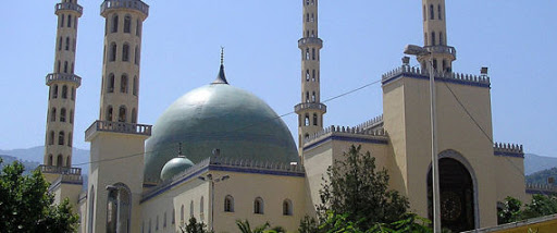 Tumultes à Tizi Ouzou après une instruction imposant un seul « salam aleykoum » à la fin de la prière