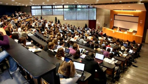 Université d&rsquo;été du SNEU : la révision des textes régissant le LMD recommandée à Oran