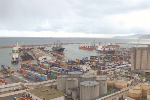 Commerce,  Oran : plus de 1 420 importateurs exercent sans locaux