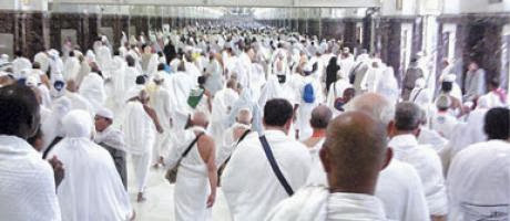 Drame de la Mecque : retour au pays du premier groupe de pèlerins algériens accueilli avec émotion et soulagement par leurs familles et proches