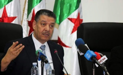 En visite d’inspection dans la wilaya d’Oum El-Bouaghi , Abdelmalek Boudiaf ferme une clinique privée pour négligence