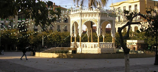 La ville des Roses sent bon.
