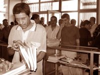 Manque du manuel scolaire Des parents se rabattent sur le réseau informel