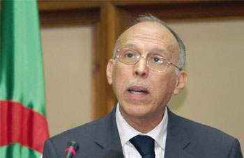 Rezag Bara: « Bouteflika est parti du principe qu’il n’ y a ni vainqueur, ni vaincu dans la tragédie nationale »