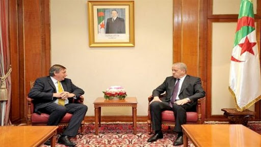 Sellal reçoit le ministre belge de la Sécurité et de l&rsquo;Intérieur