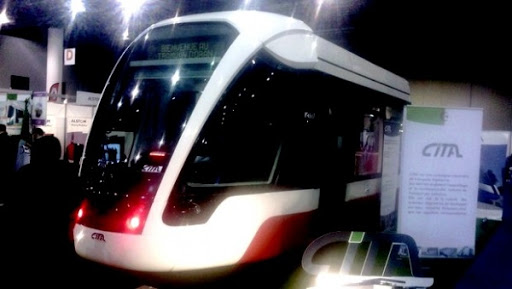 Sortie de la première rame de tramway assemblée à Annaba