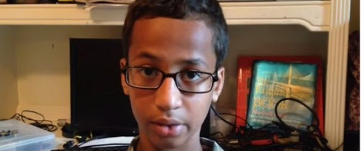 Un adolescent musulman arrêté au Texas après avoir ramené à l’école une horloge qu’il a fabriquée