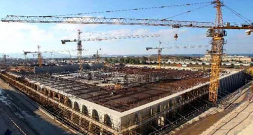 Un immense et luxueux tapis persan pour la Grande Mosquée d’Alger