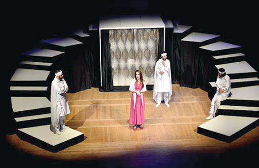 Constantine, Capitale de la Culture arabe 2015 : Première d’El Guerrab oua Salihine du Théâtre régional d’El Eulma