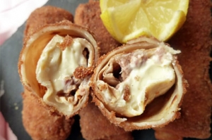 Crêpes pannées fourrées au fromage et thon