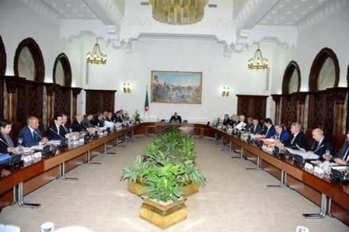 Des organisations patronales saluent les décisions du conseil des ministres Les réformes ont besoin de toutes les énergies