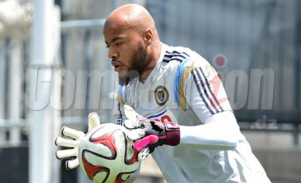 EN : Mbolhi se prépare à retrouver la cage des Verts