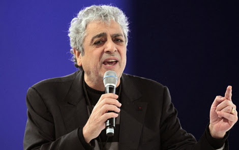 Enrico Macias rêve toujours de pouvoir retourner dans son Algérie natale