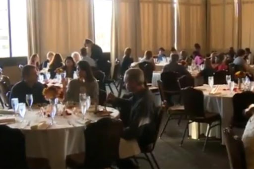 Etats-Unis : un mariage annulé se transforme en banquet pour sans-abris