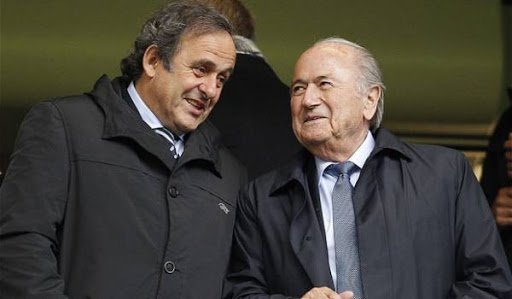 Joseph Blatter et Michel Platini suspendus 90 jours par la commission d&rsquo;éthique de la FIFA