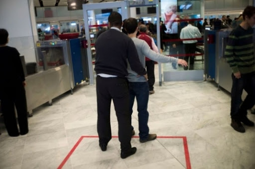 La France dans l’embarras après la fouille d&rsquo;un ministre algérien