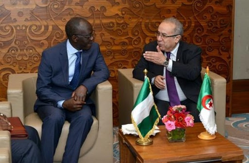 Lamamra reçoit le secrétaire général du ministère nigérian des Affaires étrangères