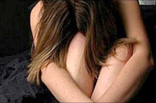 L&rsquo;auteur est activement recherché par la justice, L’enfer d’une mineure séquestrée et violée par son père