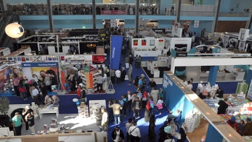 les contraintes de traduction et de distribution entravent la coopération algéro-française (professionnels)